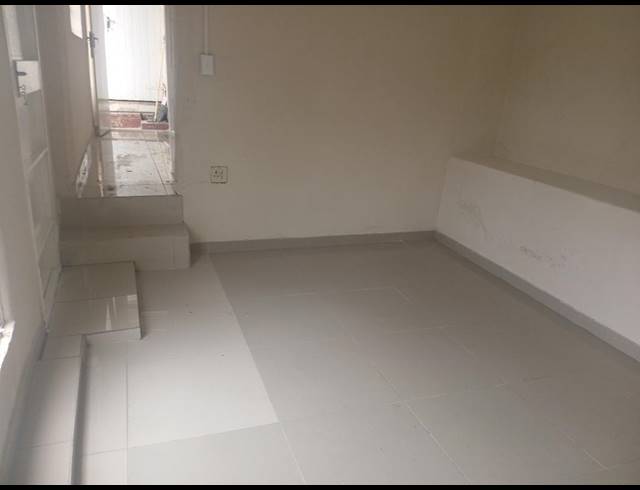 1 bed property to rent in MONDEOR